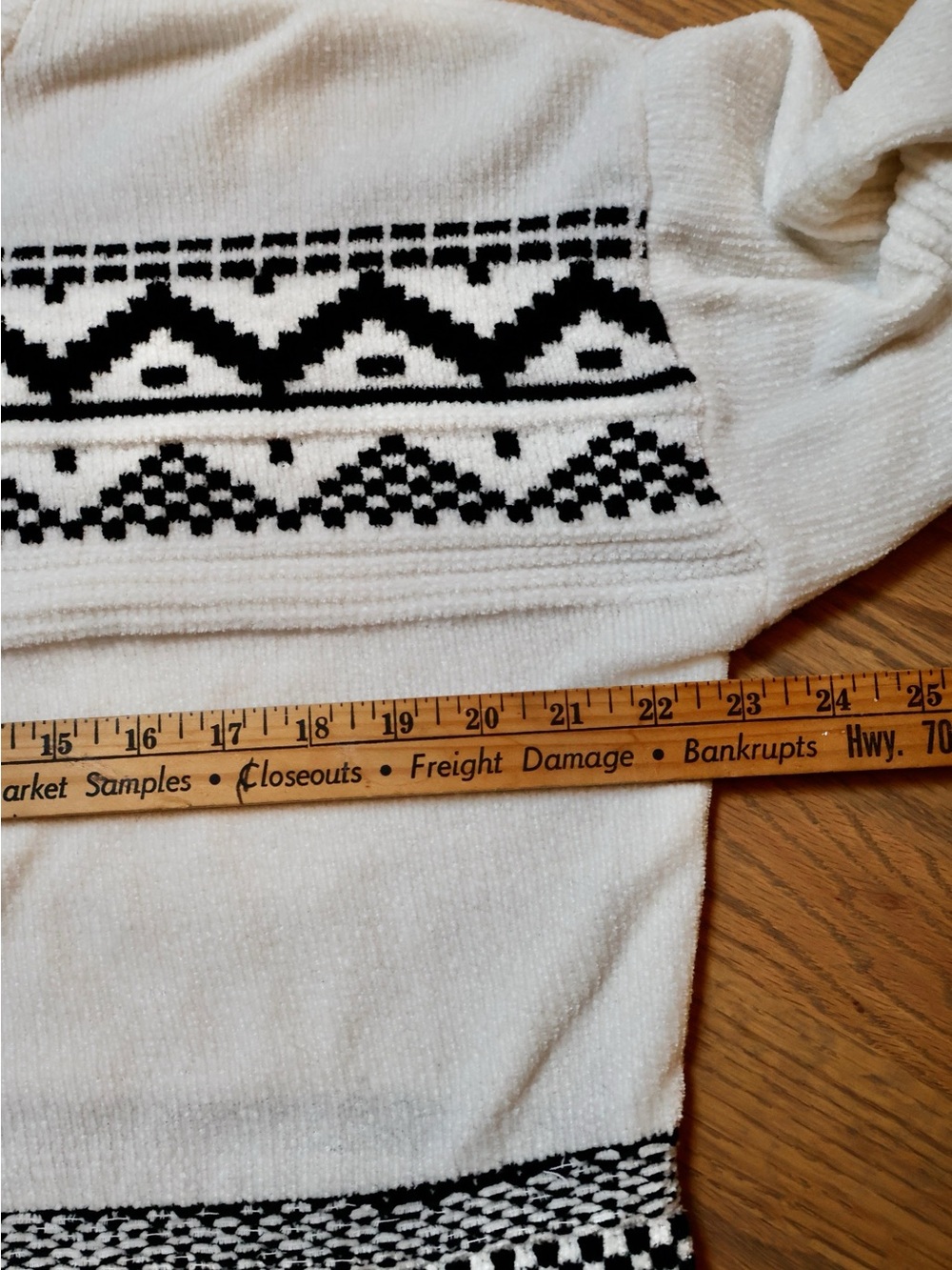 Christian Siriano New York White Black Fair Isle Mock Neck Sweater Size Large - Picture 6 of 8